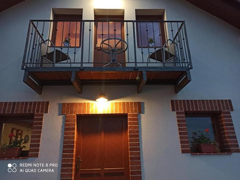 Velké Bílovice Sklipek U Svobodu旅馆 外观 照片