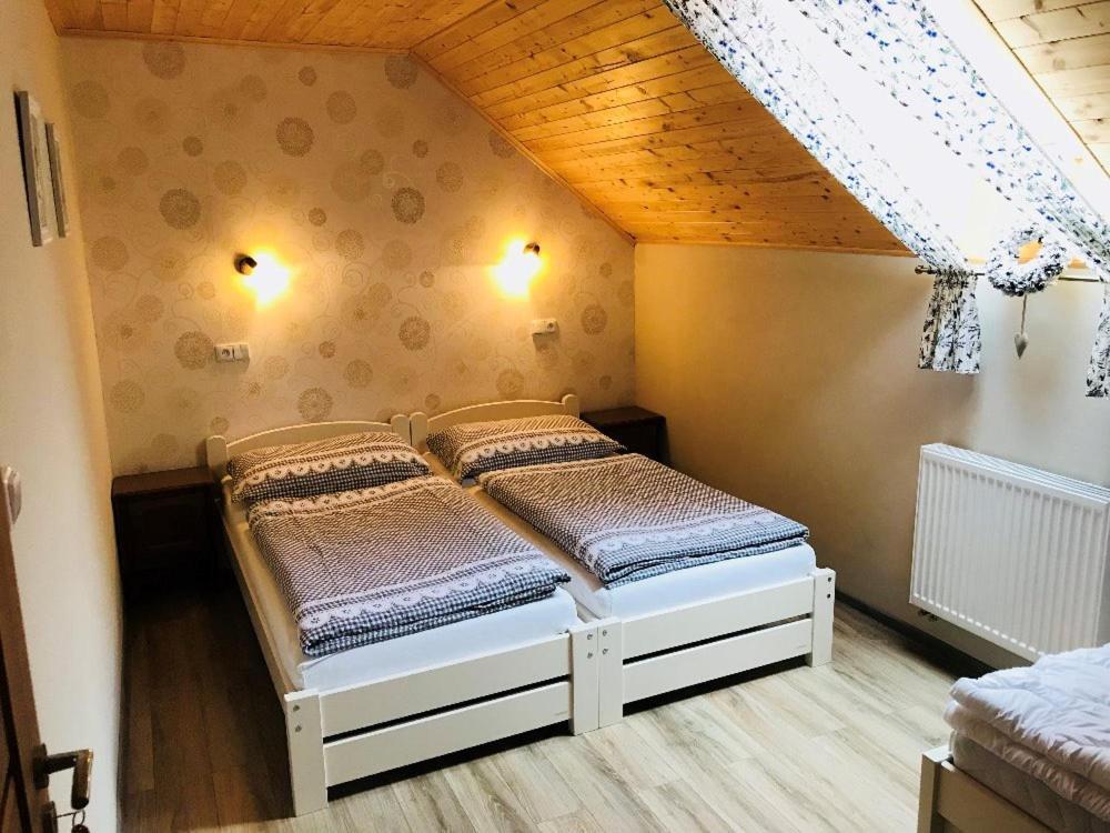 Velké Bílovice Sklipek U Svobodu旅馆 外观 照片